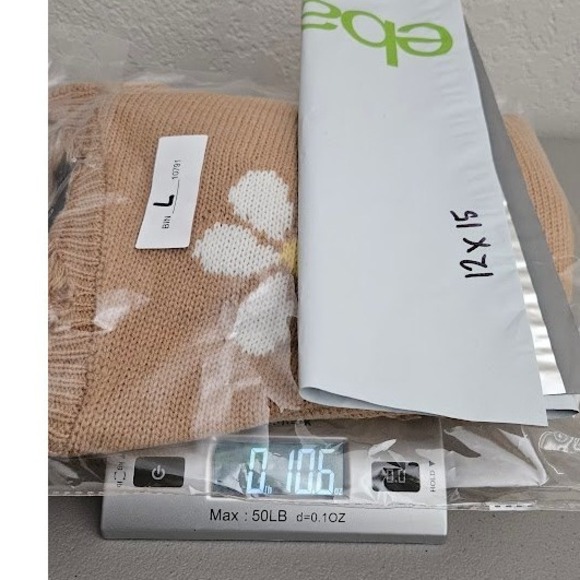 Cropped Slouchy V Neck Sweater Distressed Daisy Fringed Festival Beachy - Picture 10 of 10